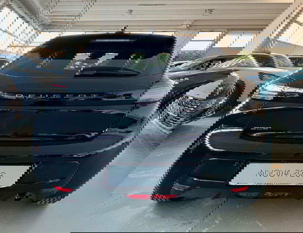 Peugeot 208 nuova a Bari (7)