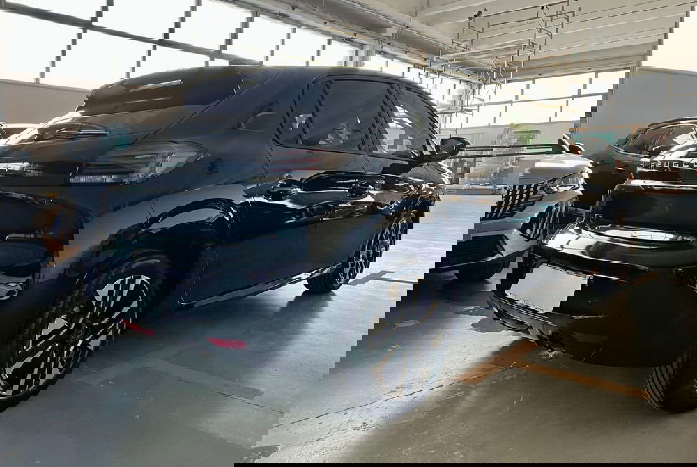 Peugeot 208 nuova a Bari (8)