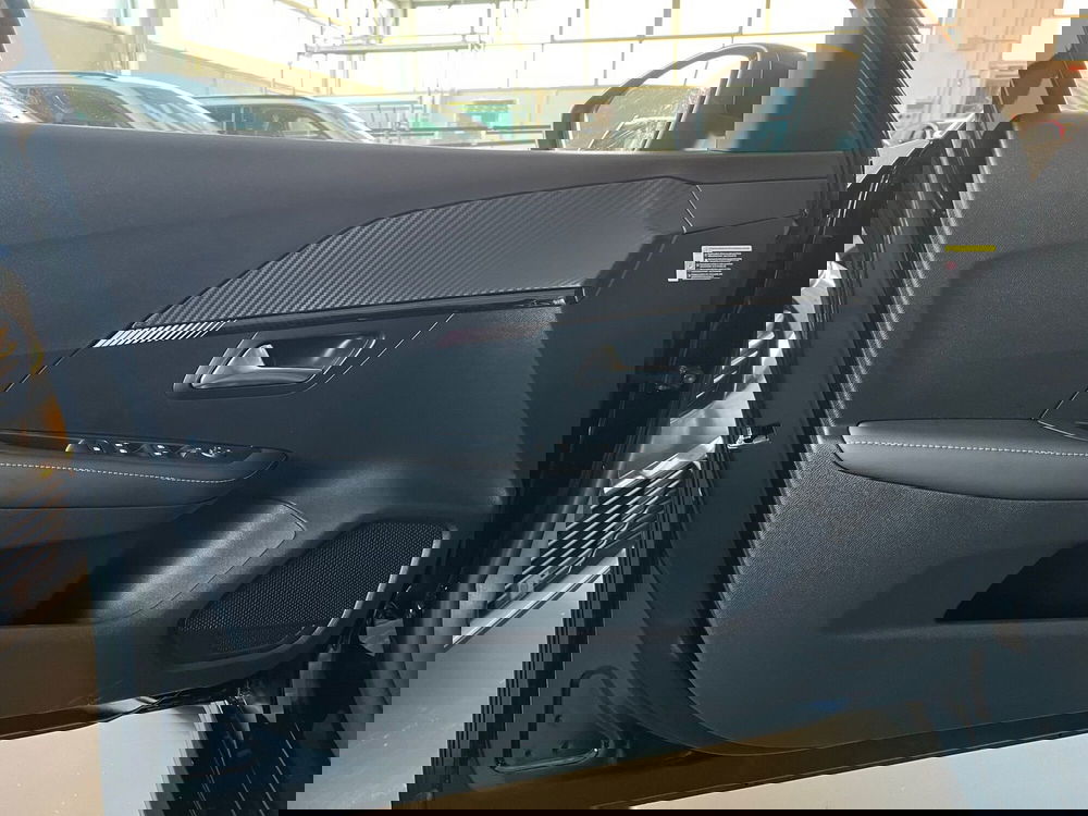 Peugeot 208 nuova a Bari (9)