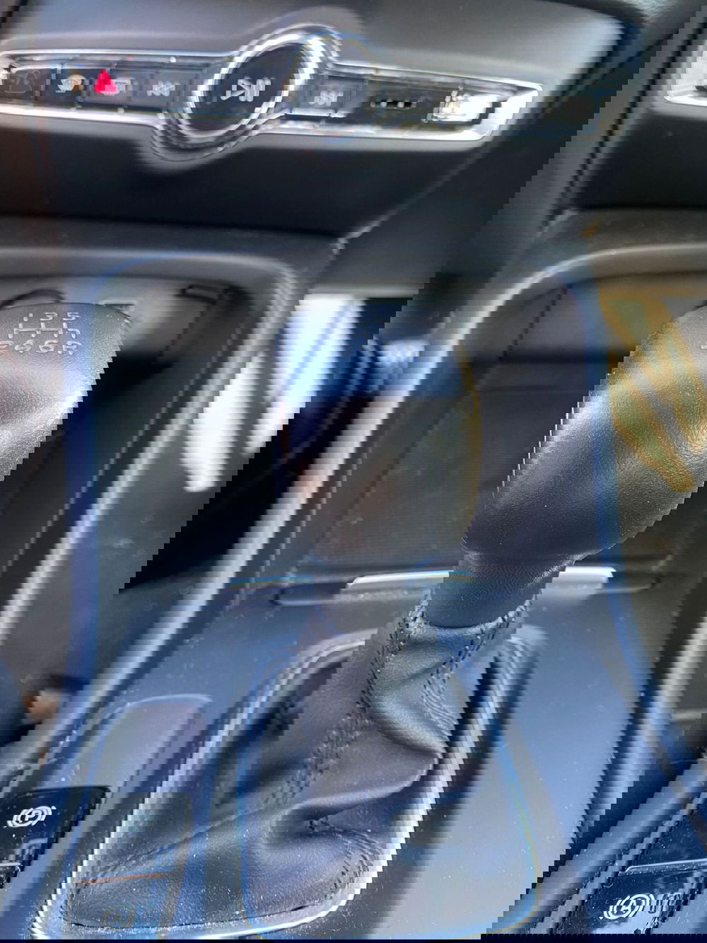 Volvo XC40 usata a Como (13)