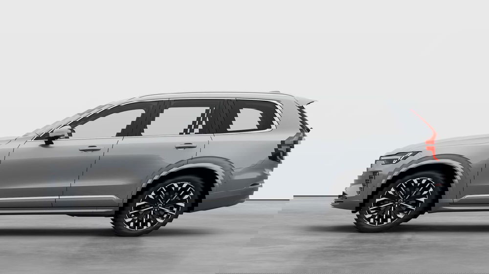 Volvo XC90 nuova a Como (3)