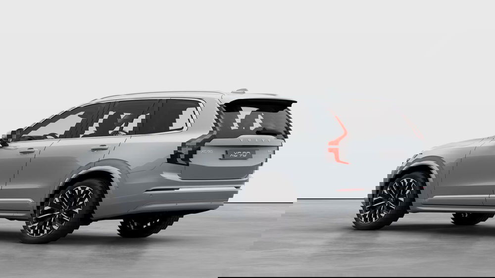 Volvo XC90 nuova a Como (4)