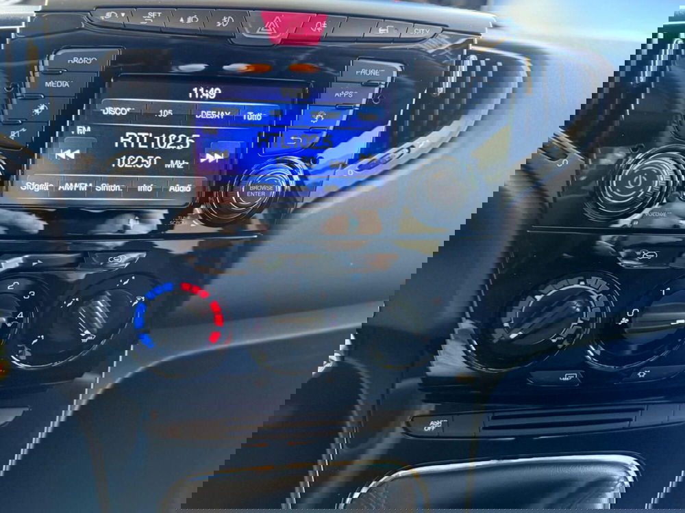 Lancia Ypsilon usata a Torino (10)