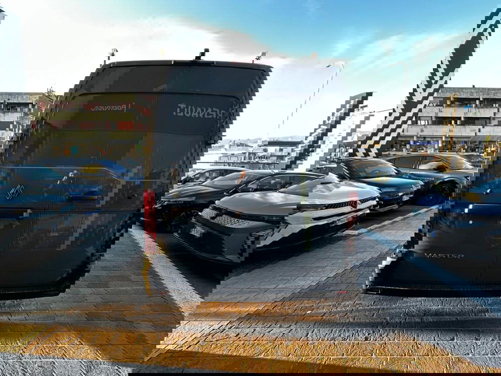 Renault Master Furgone nuova a Treviso (7)