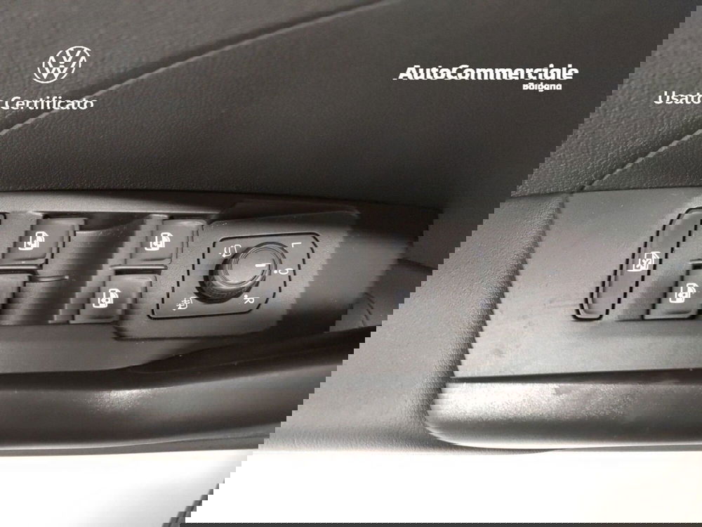 Volkswagen T-Cross usata a Bologna (9)