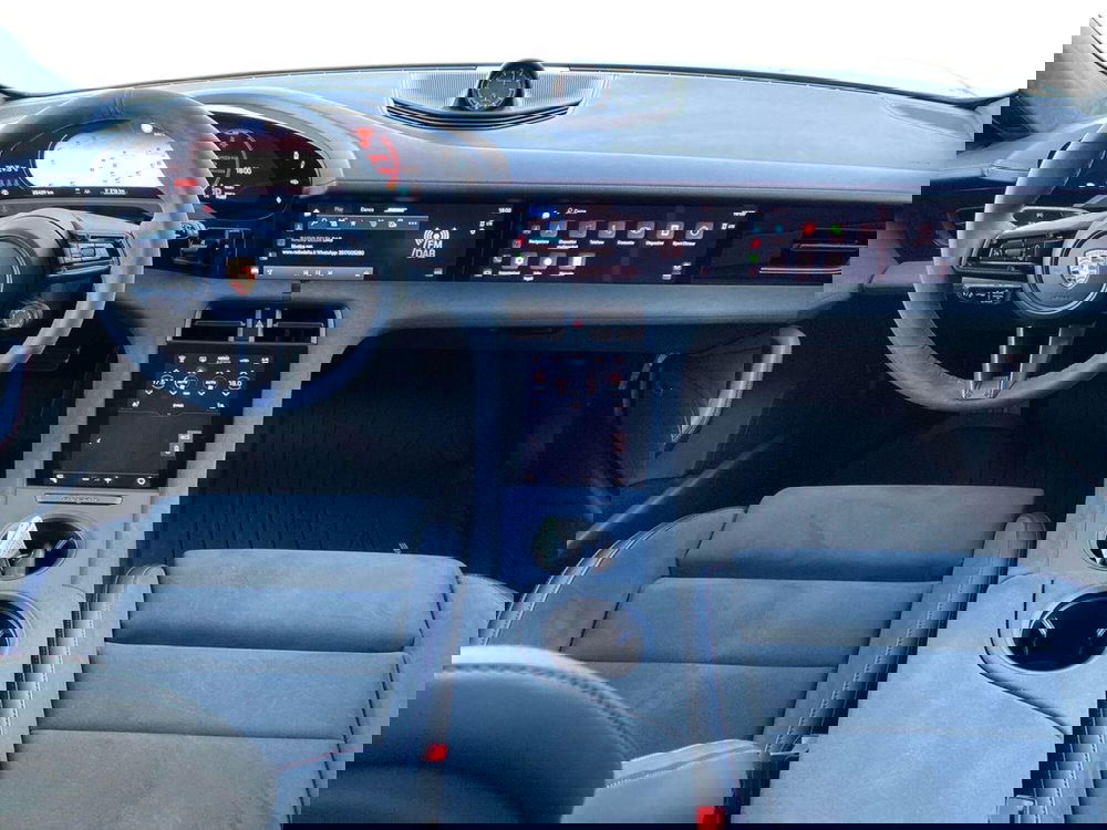 Porsche Taycan Sport Turismo usata a Firenze (11)