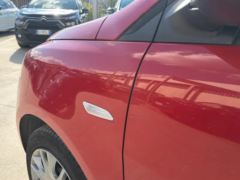 Lancia Ypsilon usata a Frosinone (12)