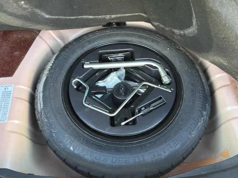 Lancia Ypsilon usata a Frosinone (15)
