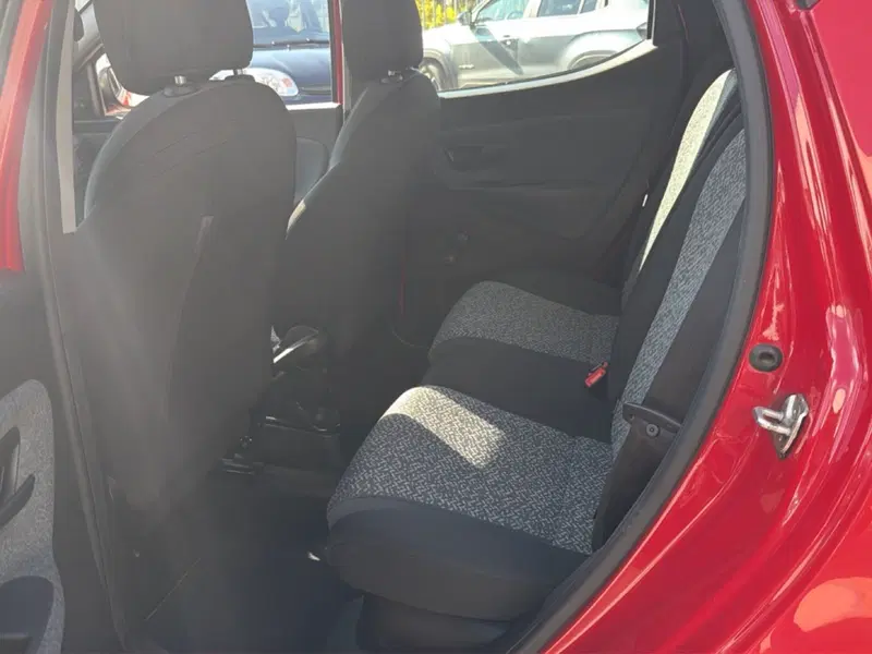 Lancia Ypsilon usata a Frosinone (19)