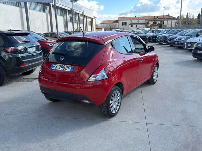 Lancia Ypsilon usata a Frosinone (3)