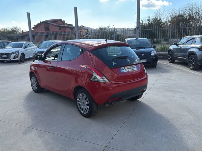 Lancia Ypsilon usata a Frosinone (6)