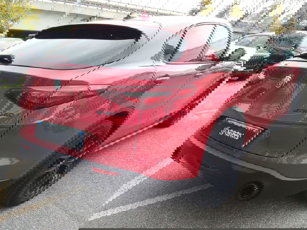 Alfa Romeo Stelvio usata a Rimini (8)