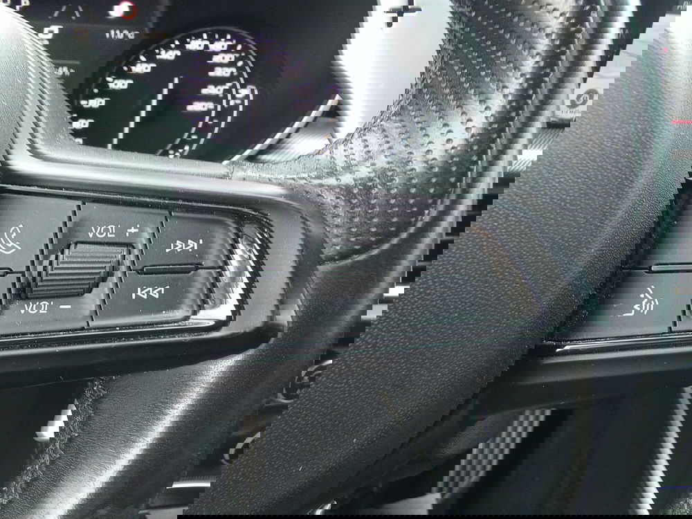 Alfa Romeo Stelvio usata a Rimini (13)