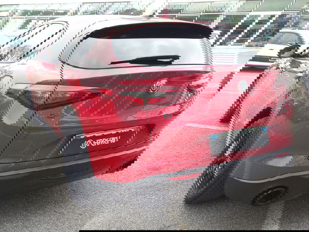Alfa Romeo Stelvio usata a Rimini (7)