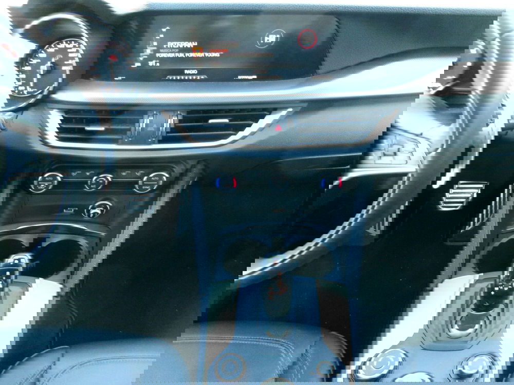 Alfa Romeo Stelvio usata a Venezia (13)