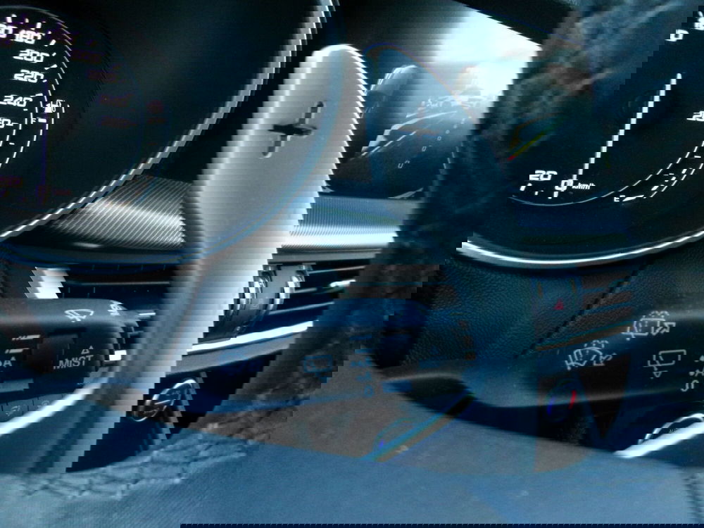 Alfa Romeo Stelvio usata a Venezia (20)