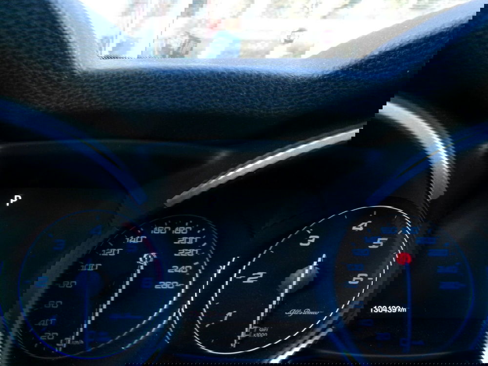 Alfa Romeo Stelvio usata a Venezia (8)