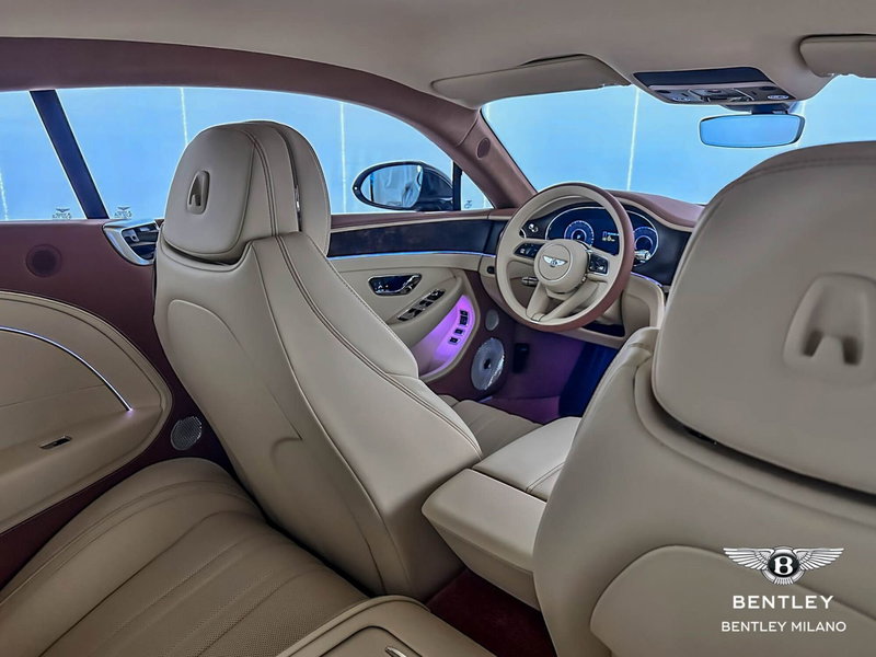 Bentley Continental GT nuova a Milano (12)
