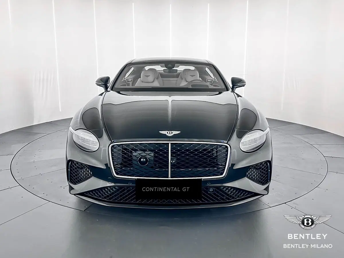 Bentley Continental GT nuova a Milano (2)