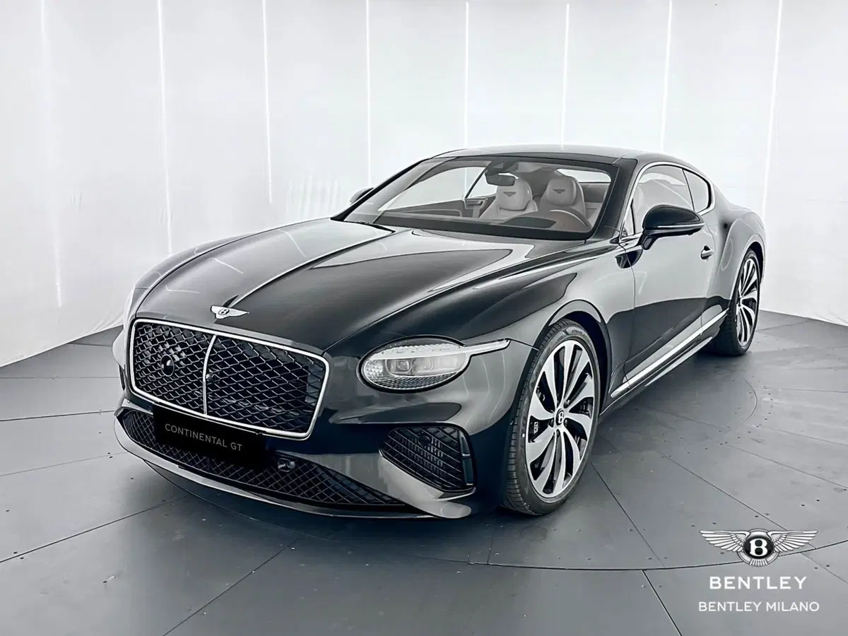 Bentley Continental GT nuova a Milano (3)