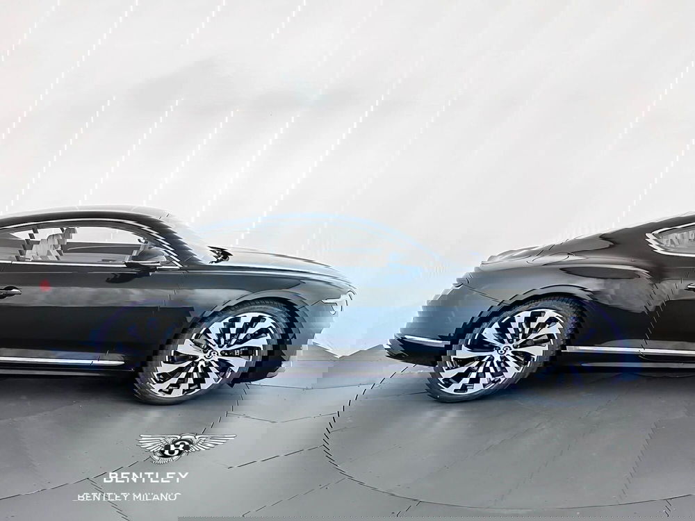 Bentley Continental GT nuova a Milano (4)