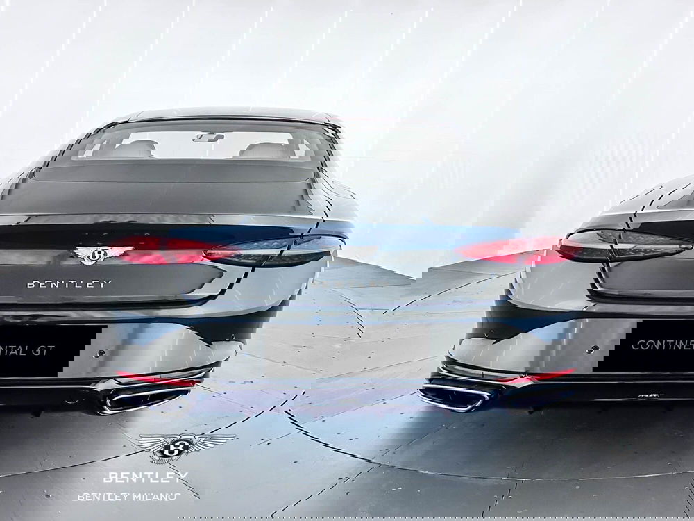 Bentley Continental GT nuova a Milano (6)
