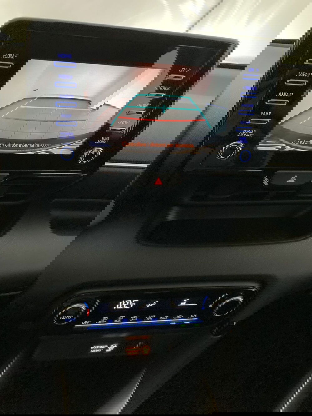 Toyota Yaris Cross usata a Barletta-Andria-Trani (14)