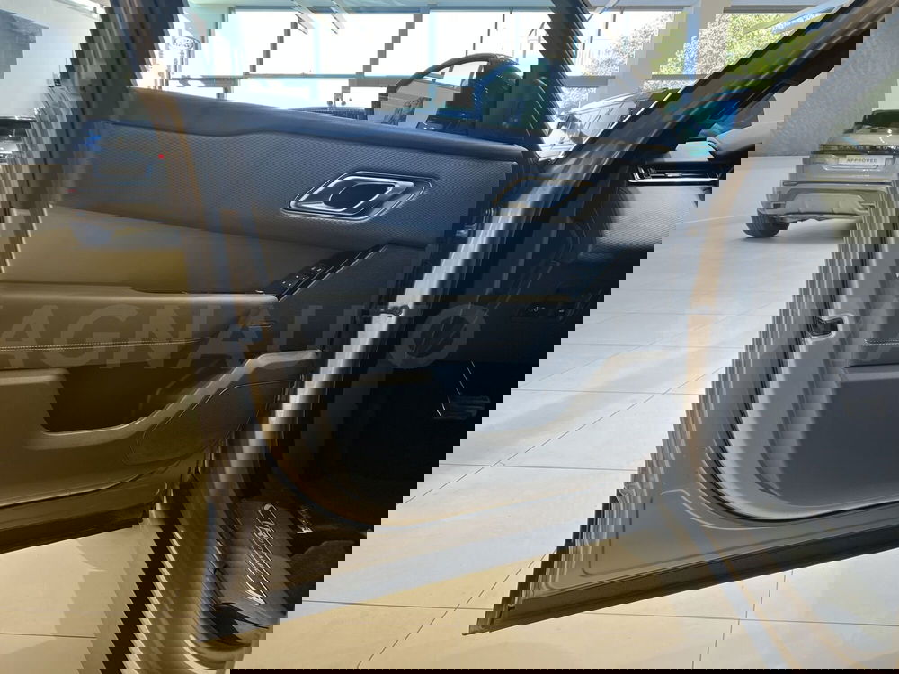 Land Rover Range Rover Velar usata a Forlì-Cesena (14)