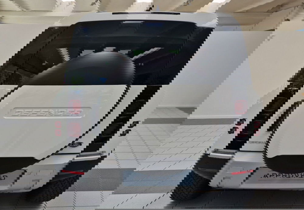 Land Rover Defender usata a Verbano Cusio Ossola (7)