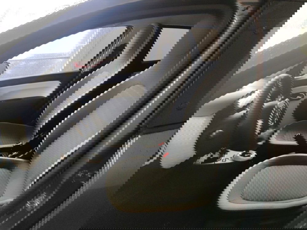 Renault Twingo nuova a Roma (12)