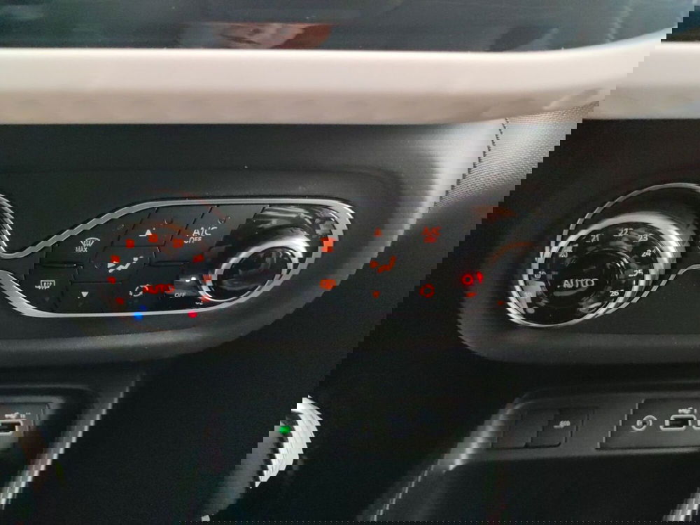 Renault Twingo nuova a Roma (17)