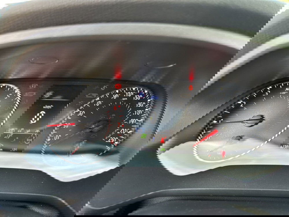 Renault Captur usata a Latina (16)