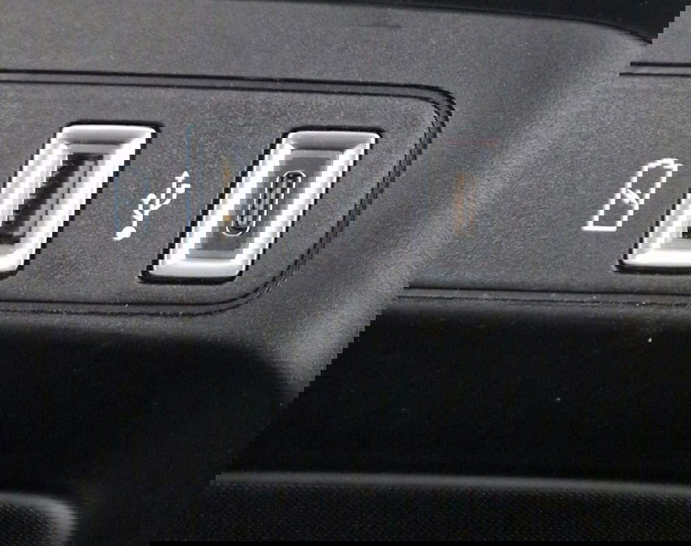 Jeep Avenger usata a Terni (13)