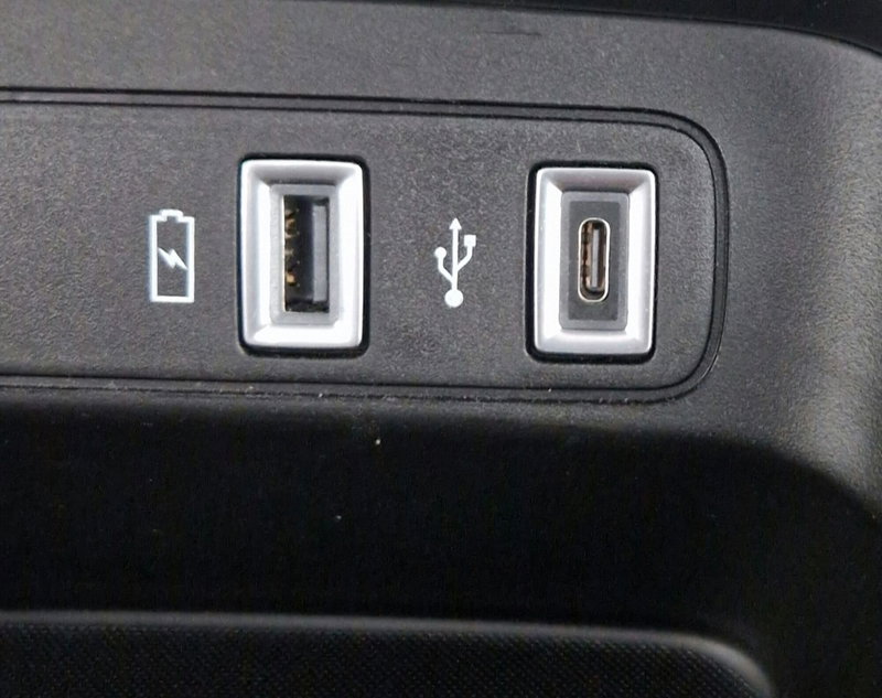 Jeep Avenger usata a Terni (13)