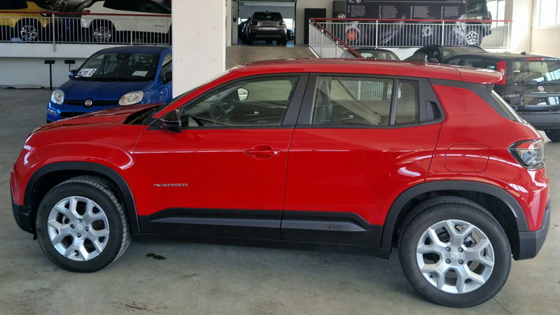 Jeep Avenger usata a Terni (3)