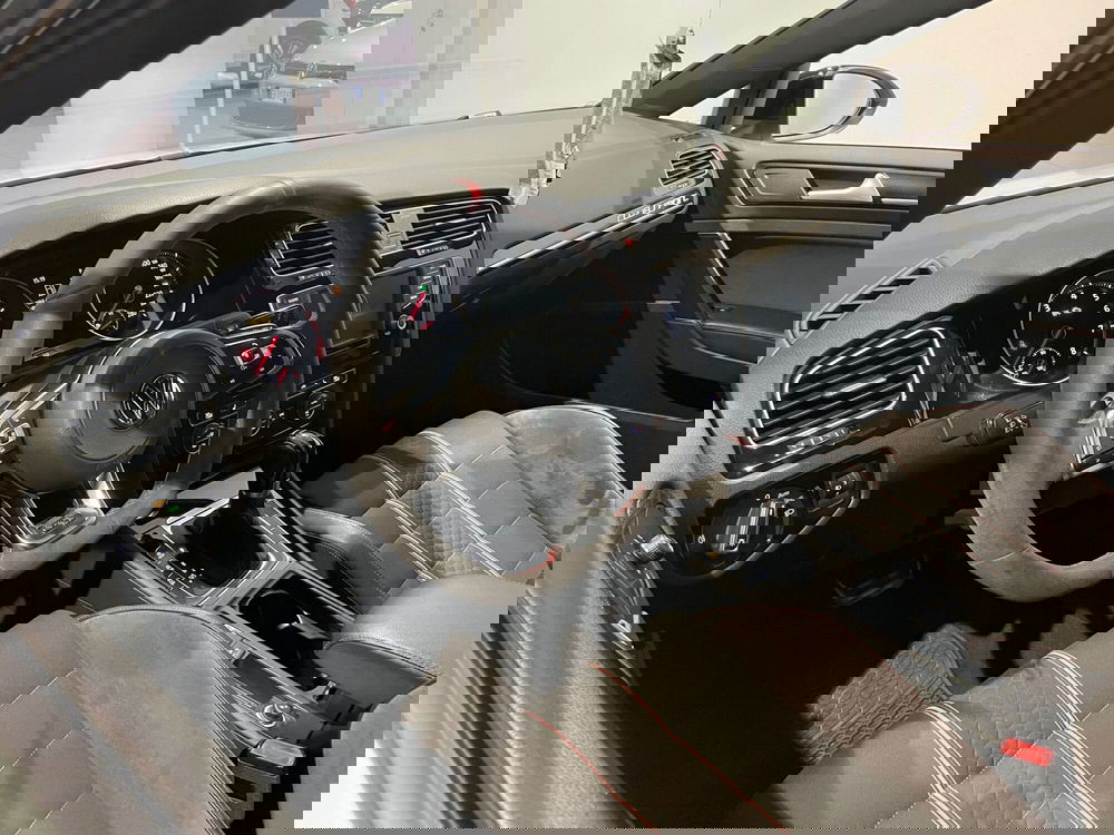 Volkswagen Golf usata a Genova (8)