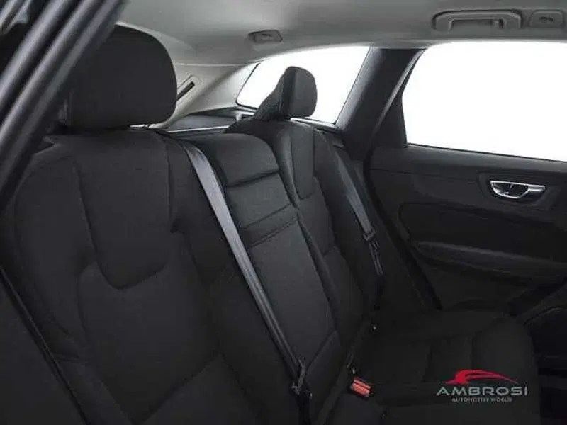 Volvo XC60 usata a Perugia (11)