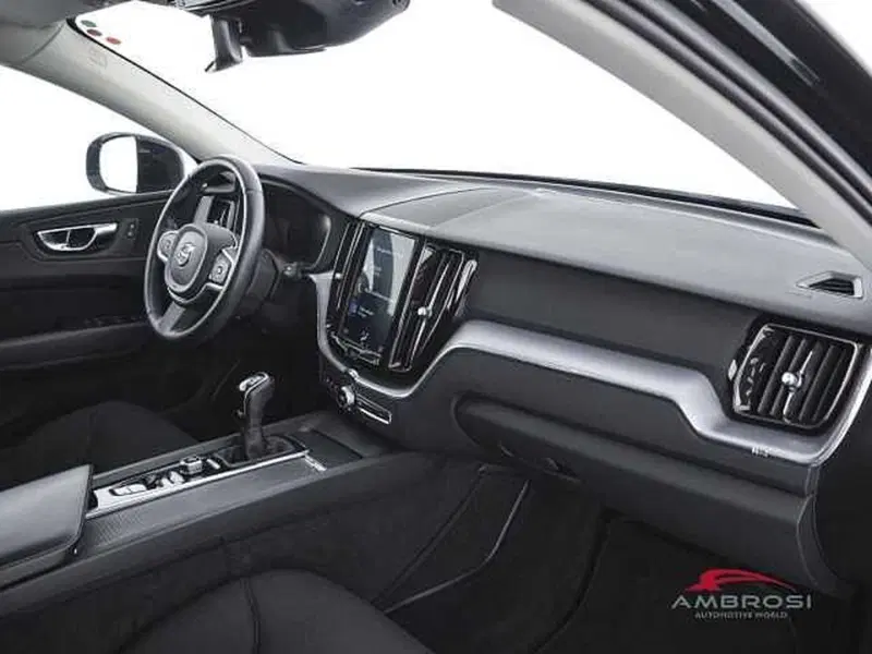 Volvo XC60 usata a Perugia (12)
