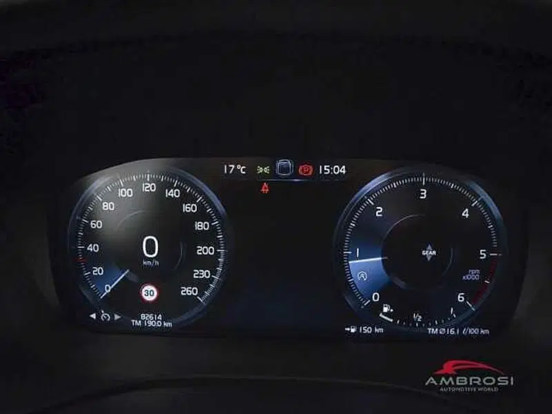 Volvo XC60 usata a Perugia (13)