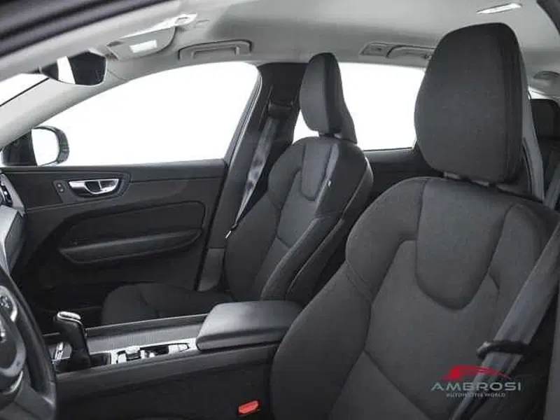 Volvo XC60 usata a Perugia (9)