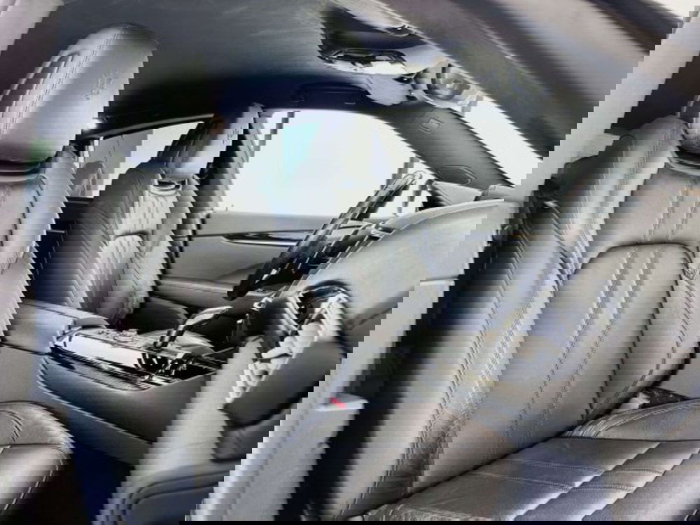 Maserati Levante usata a Torino (12)