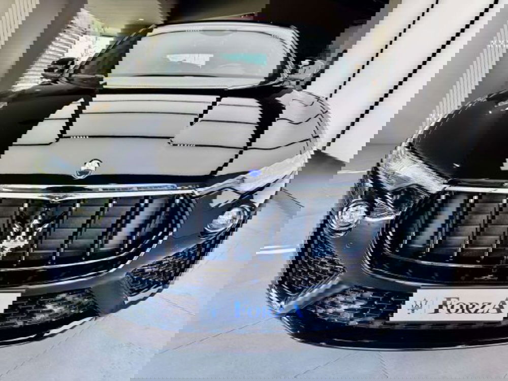 Maserati Levante usata a Torino (2)