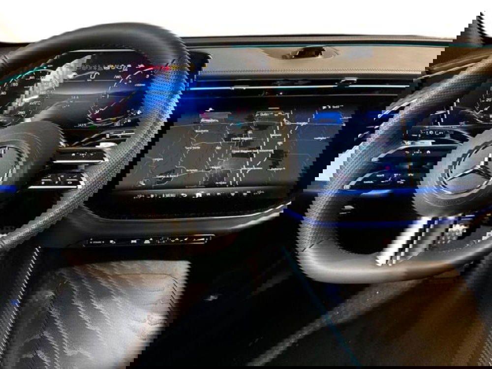 Mercedes-Benz Classe E Station Wagon nuova a Bologna (14)