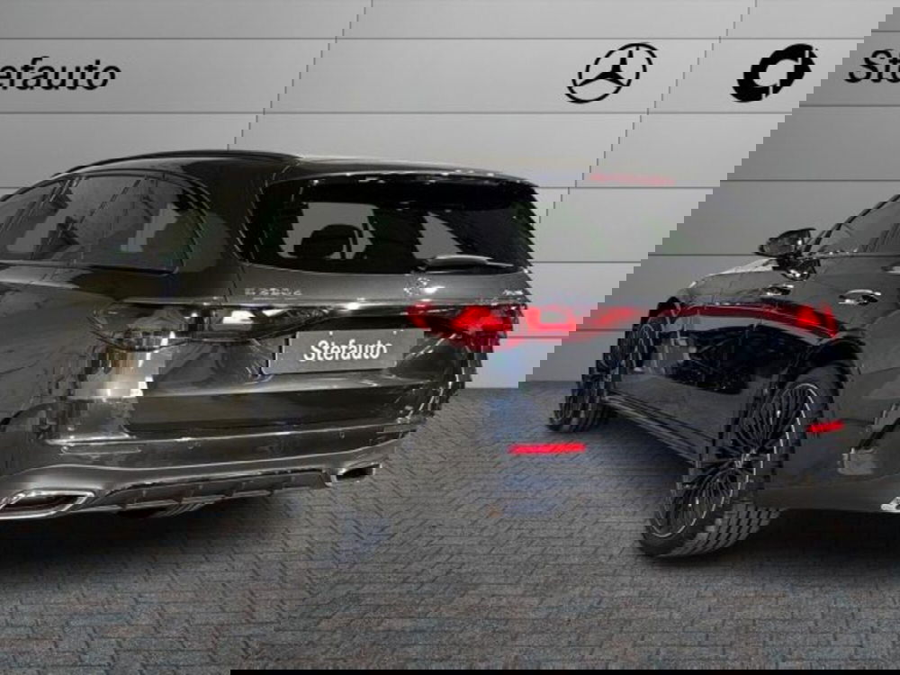 Mercedes-Benz Classe E Station Wagon nuova a Bologna (5)