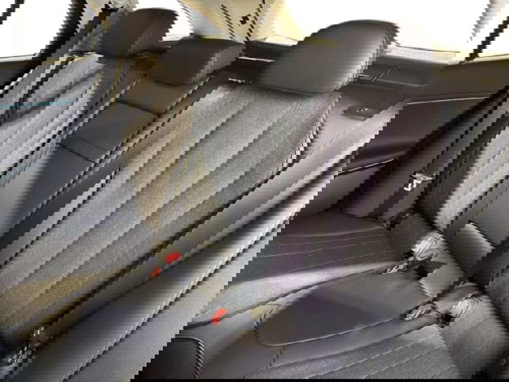 Mercedes-Benz Classe C Station Wagon nuova a Bologna (9)