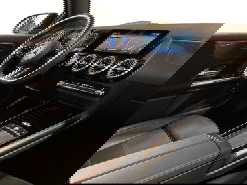 Mercedes-Benz GLA SUV usata a Bologna (15)