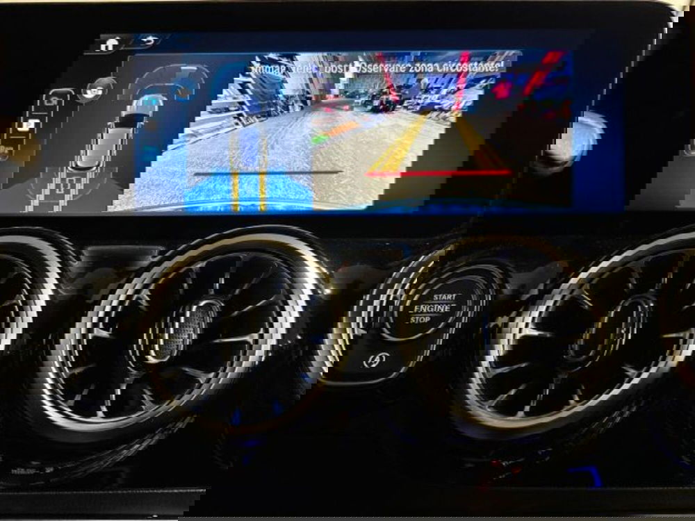 Mercedes-Benz GLA SUV nuova a Bologna (12)