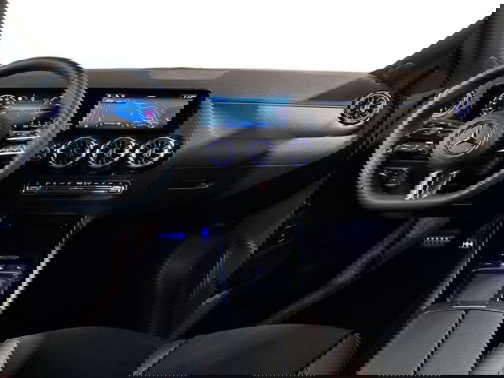 Mercedes-Benz GLA SUV nuova a Bologna (13)