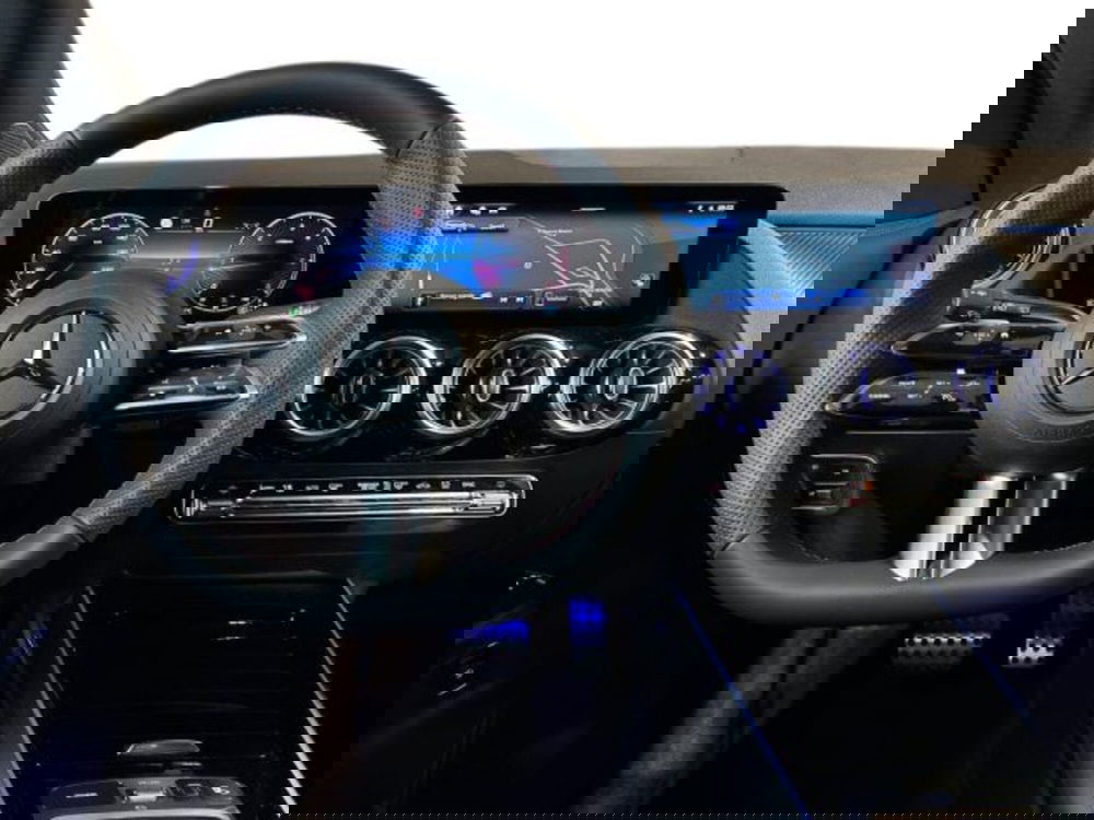 Mercedes-Benz GLA SUV nuova a Bologna (14)