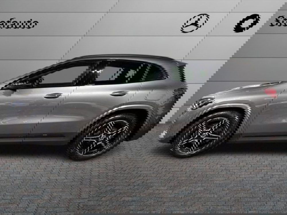 Mercedes-Benz GLA SUV nuova a Bologna (3)